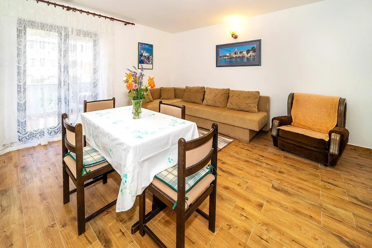 Apartments Jurina Krk Town Croácia