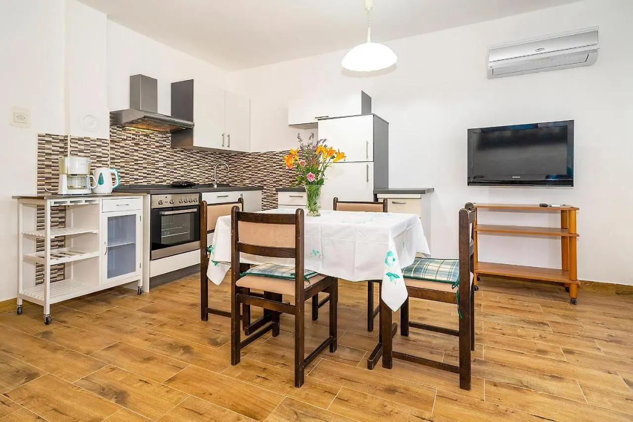 Apartments Jurina Krk Town